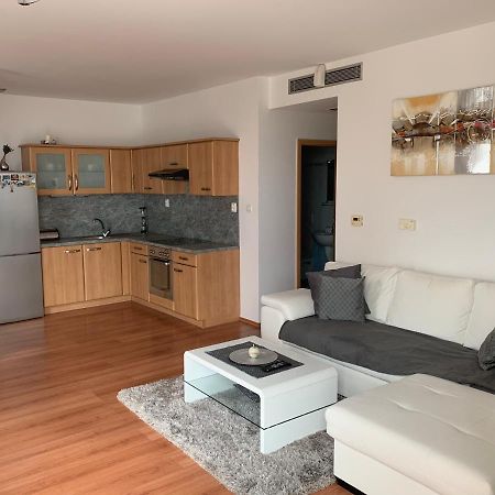 Vienna Gate Apartment Братислава Екстериор снимка