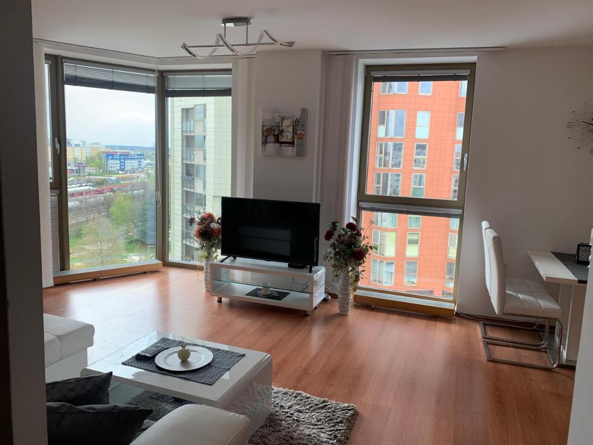 Vienna Gate Apartment Братислава Екстериор снимка